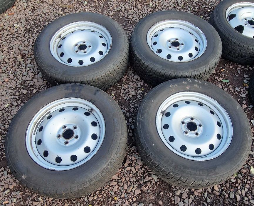 Felgi stalowe Hyundai Santa Fe II Tucson 5x114,3 7Jx17 ET41 Kpl.