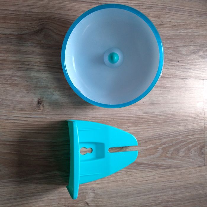 Kołowrotek 2w1 z nòżką