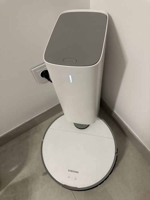 Robot sprzatający Samsung Jet Bot+, plus akcesoria