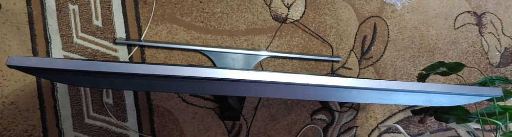 SAMSUNG UE48JU7090T/SMART/4K дефекти