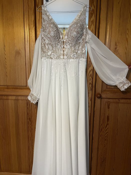 Piękna suknia ślubna