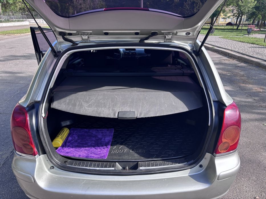 Toyota avensis 2.0