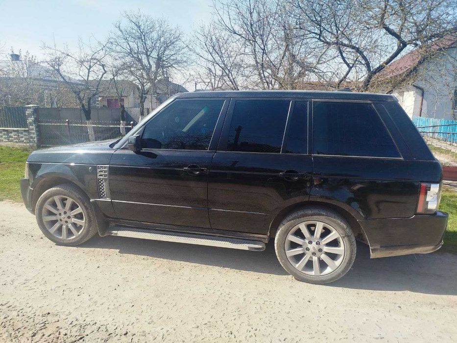Автомобіль Range Rover
