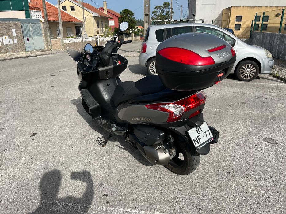 Kymco Downtown 300i - Ano 2012 - Apenas 31.000km