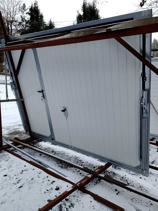 Brama Garażowa uchylna docieplana z furtką nowa - grafit