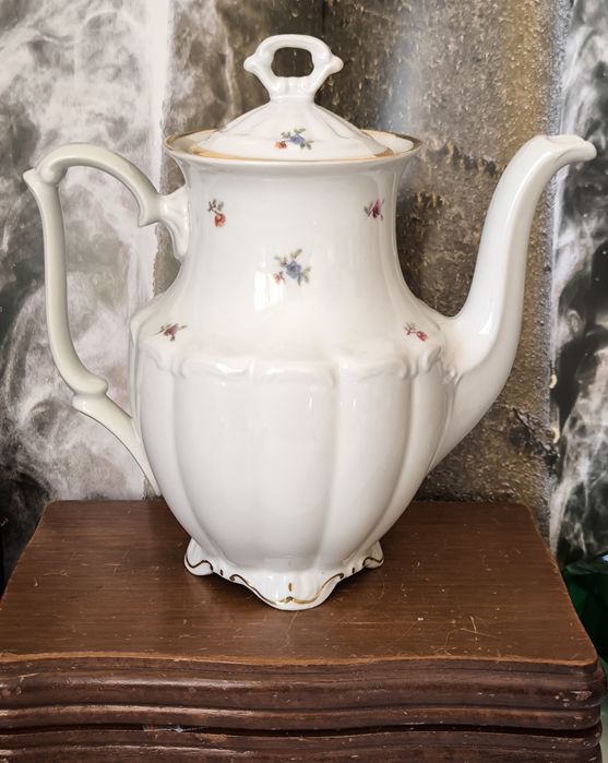 Serwis do kawy mokka Wałbrzych piękna stara porcelana