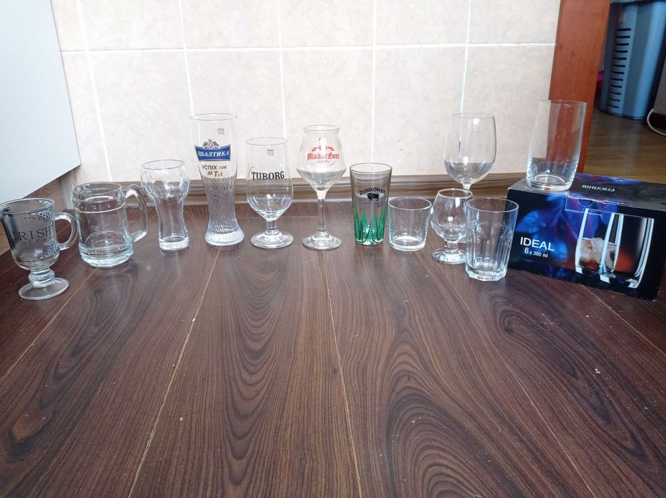 Бокали, чарки, кружки