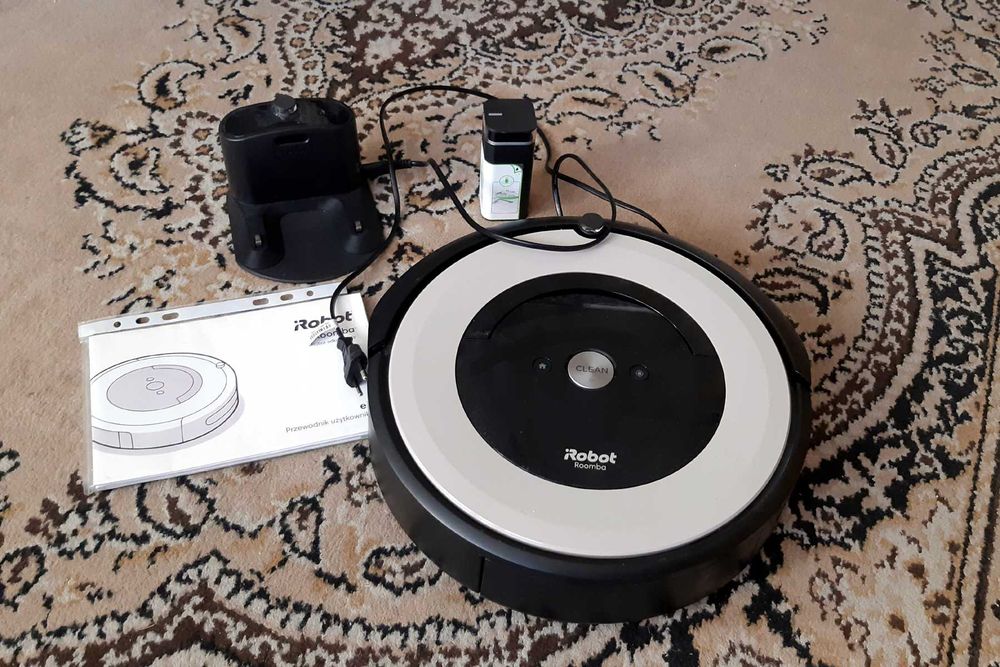 Robot sprzątający "Roomba" e5