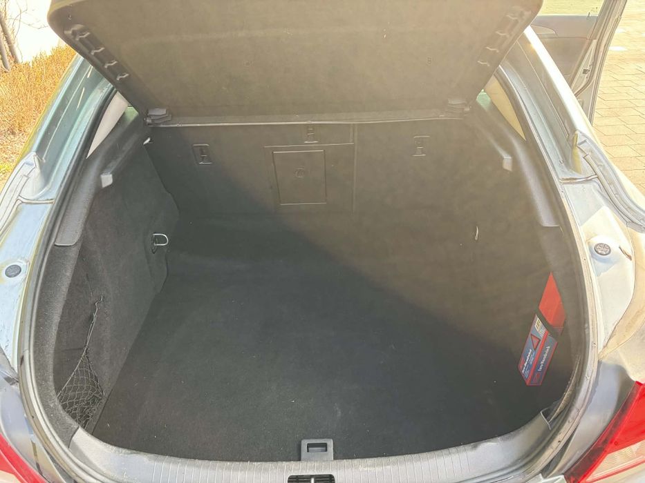 Opel Insignia 2,0tdci 2011