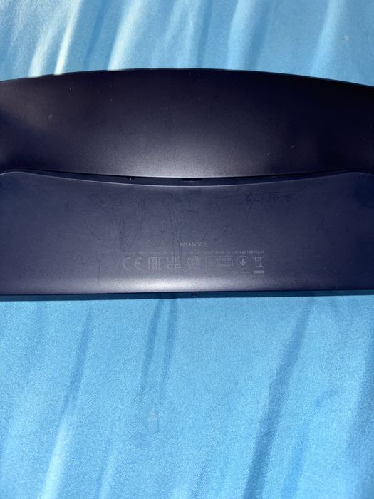 Vendo PlayStation Portatil com caixa