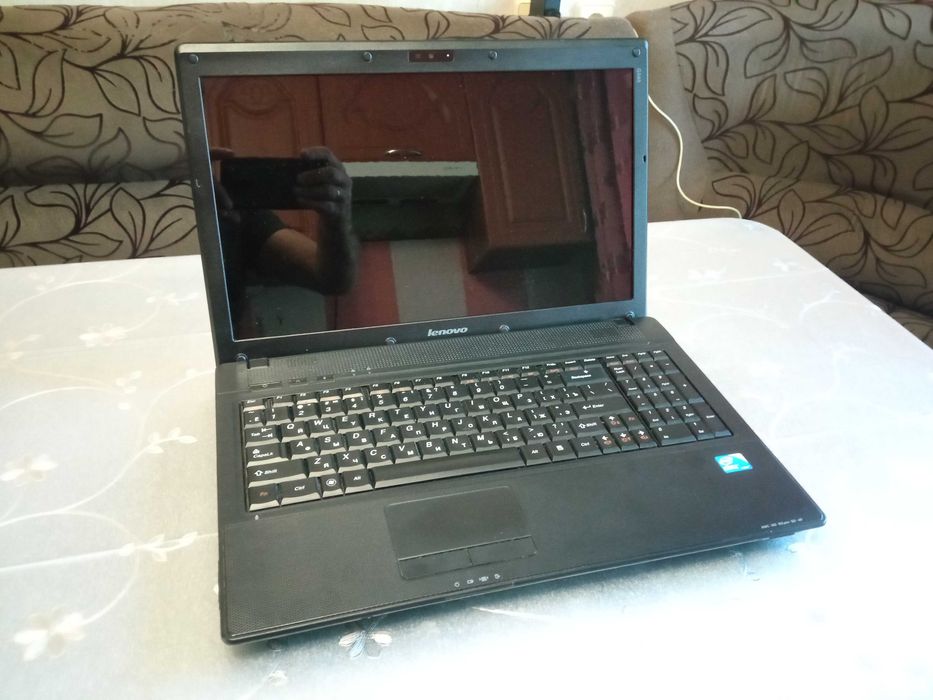 Ноутбук Lenovo IdeaPad G560