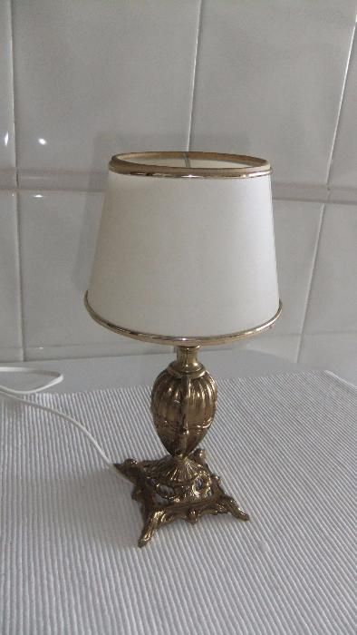Functional Handcrafted Bronze Lamp.433225399628605441