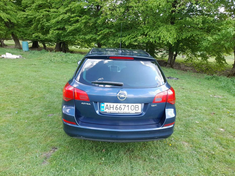 Opel Astra J, 1.7, 2011