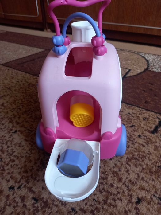 Детская машинка для девочки