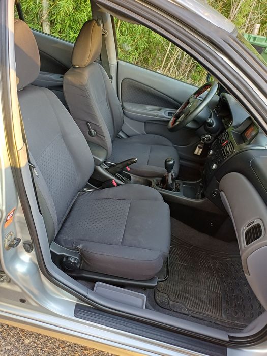Nissan Almera 1.5i sport