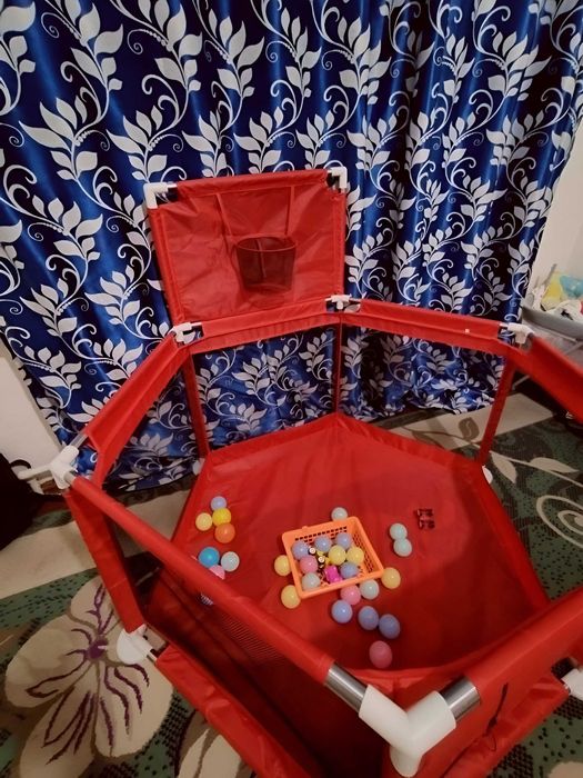 Детский манеж для развития - сухой бассейн для детских игр, для шаров