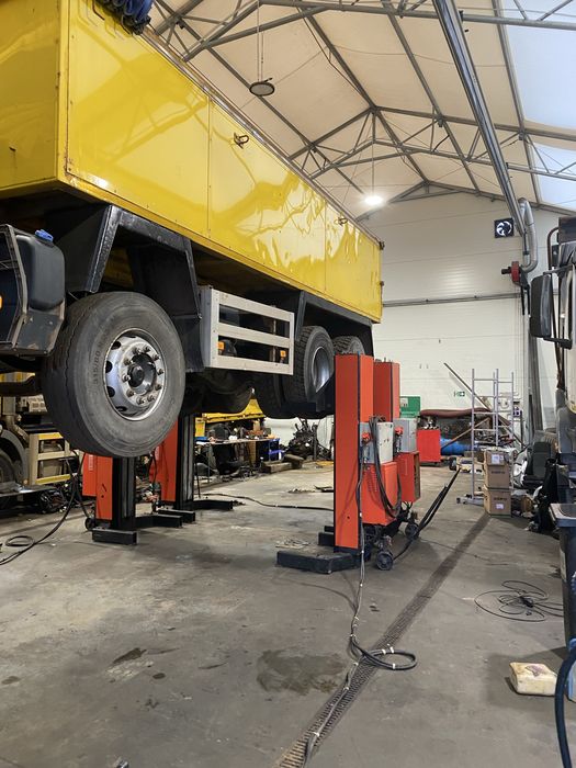 Podnośnik kolumnowy TIR 6 kolumn 30ton UDT Finkbeiner