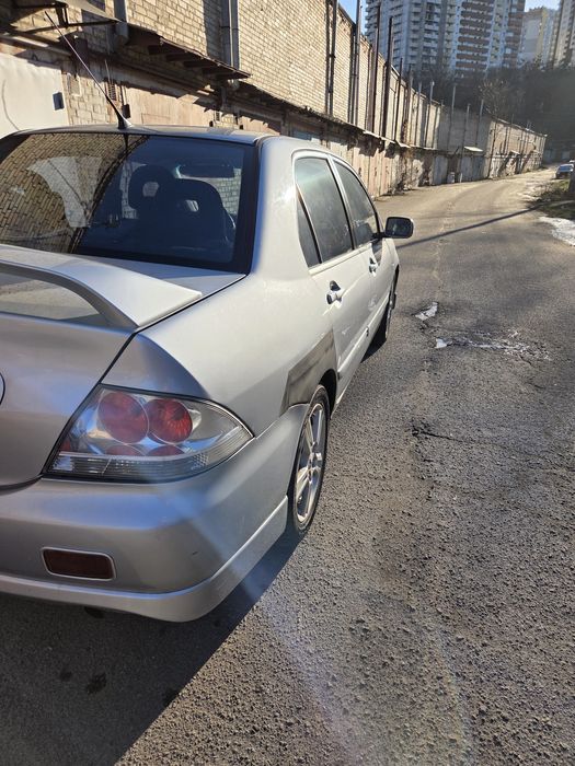 Продам Lancer 9 2.0 бензин