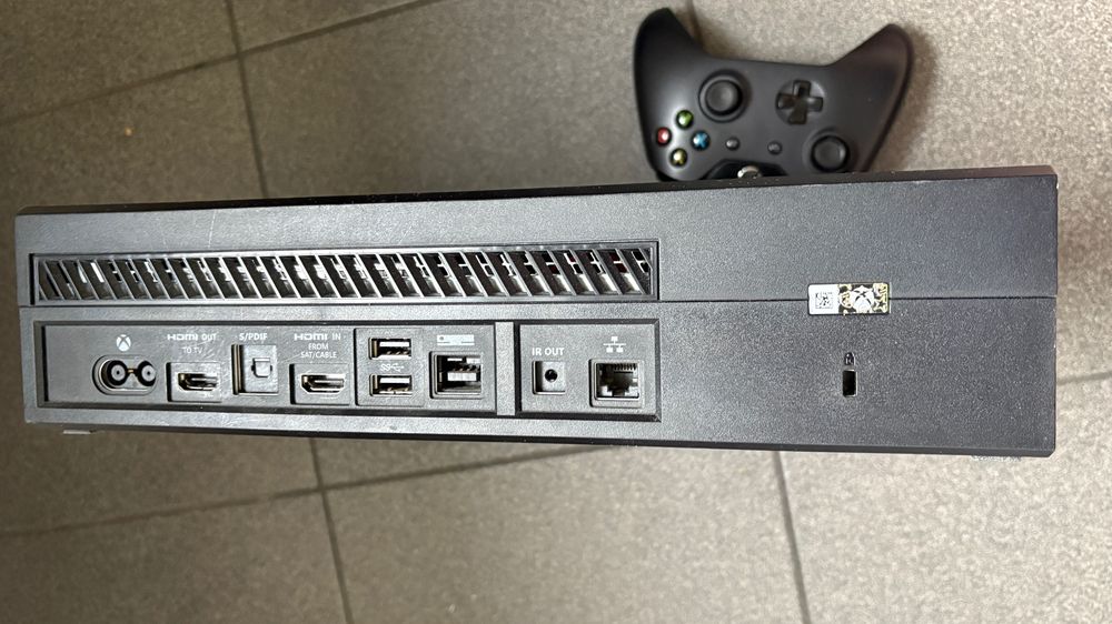 Игровая приставка Xbox One FAT