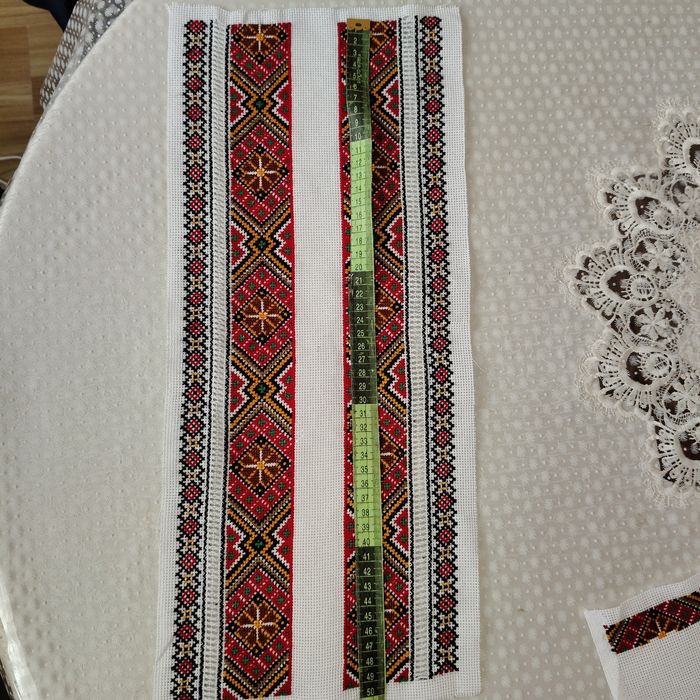 Вишиті вставки чоловічі