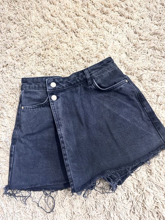 Білі шорти від Zara mom