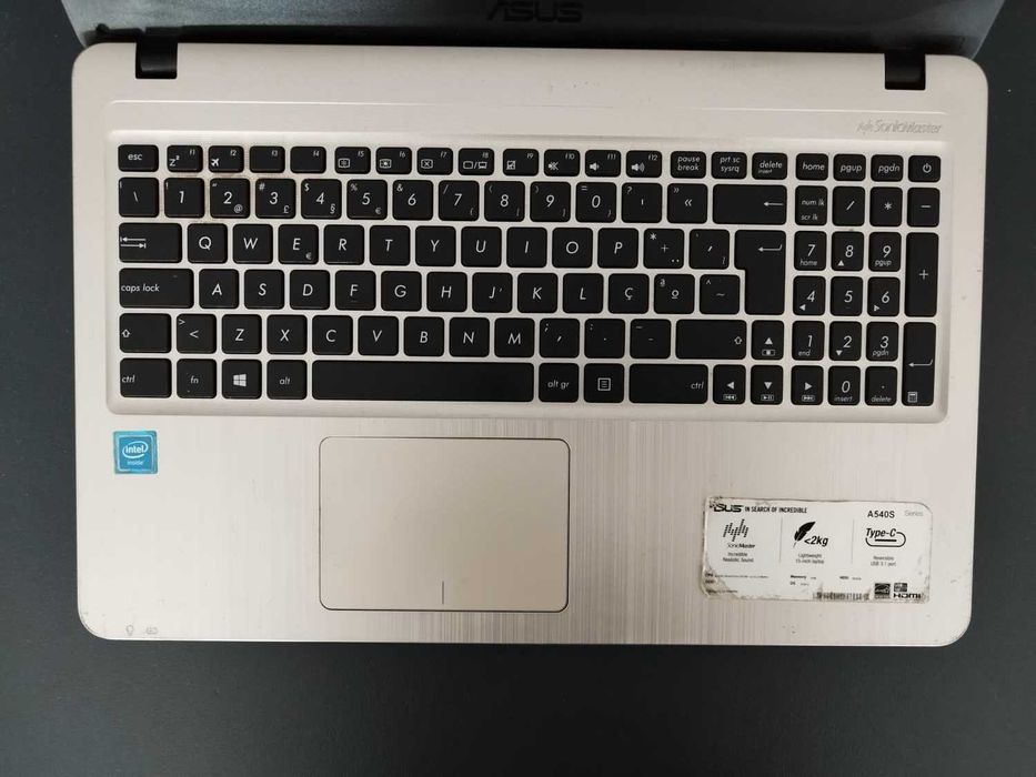 Portátil ASUS - A540SA