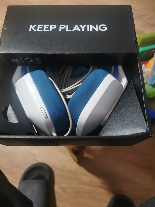 Headset Logitech G335 c/ defeito