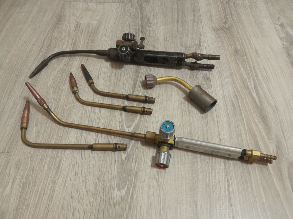 сварочная горелка газовая Г2,газовый резак+ насадки (стоимость за все)