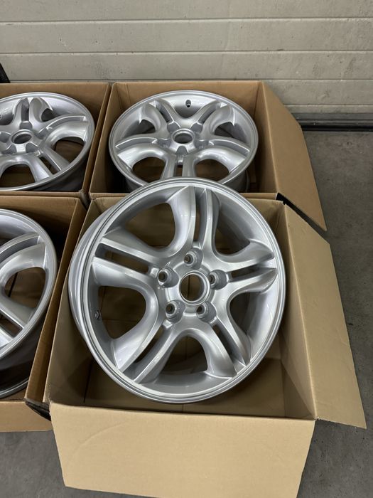 Felgi aluminiowe KIA 16 cali nowe powystawowe
