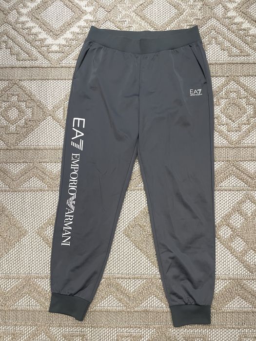 Спортивні штани Emporio Armani EA7