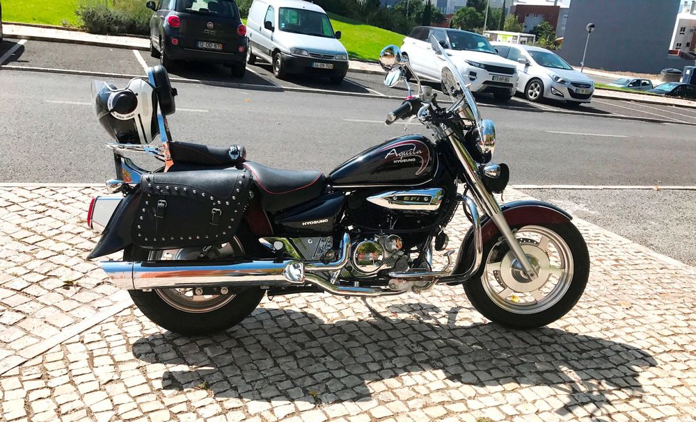 hyosung Aquila 250