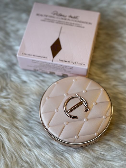 Тональний кушон Charlotte Tilbury Pillow Talk