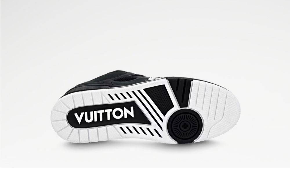 Sapatilhas Louis Vuitton novas