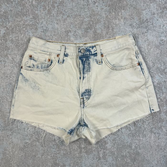 Нові жіночі джинсові шортики Levis W29