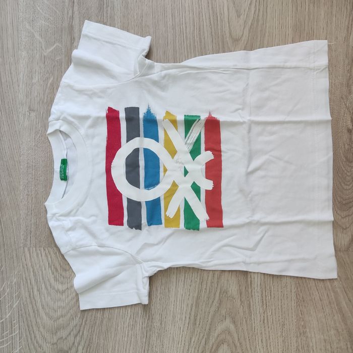 Calções e T-shirt Benetton (4 anos)
