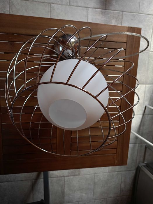 Lampa sufitowa z kloszem