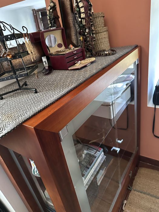 Vendo Movel Madeira envidraçado