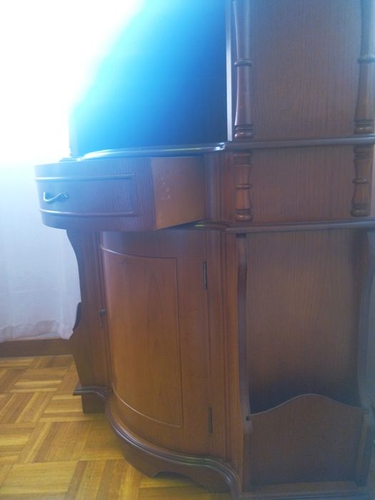 Móvel de canto  para TV