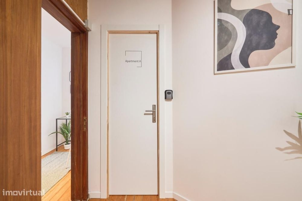 Quarto - localizado em Lapa Lisbon