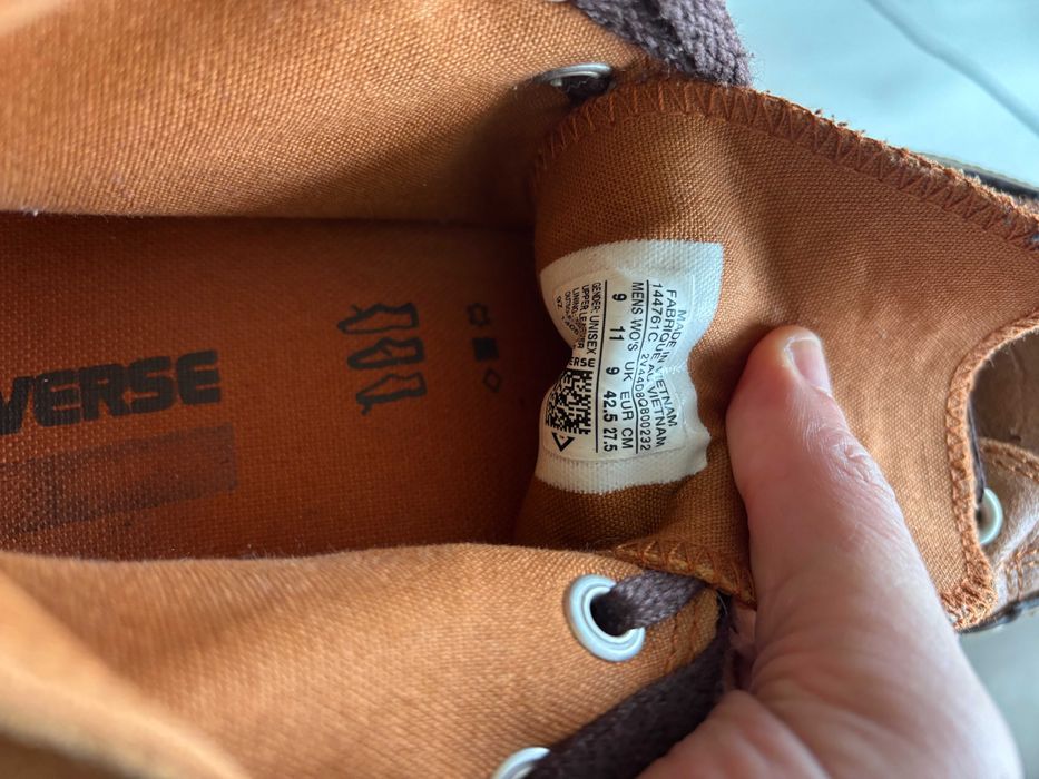 All Star castanhos e branco