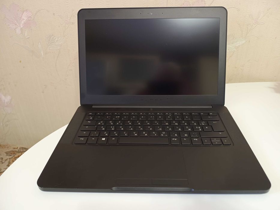 RAZER Blade 14 RZ09-0195 i7-7700HQ 16Gb GTX1060 6gb 60Hz