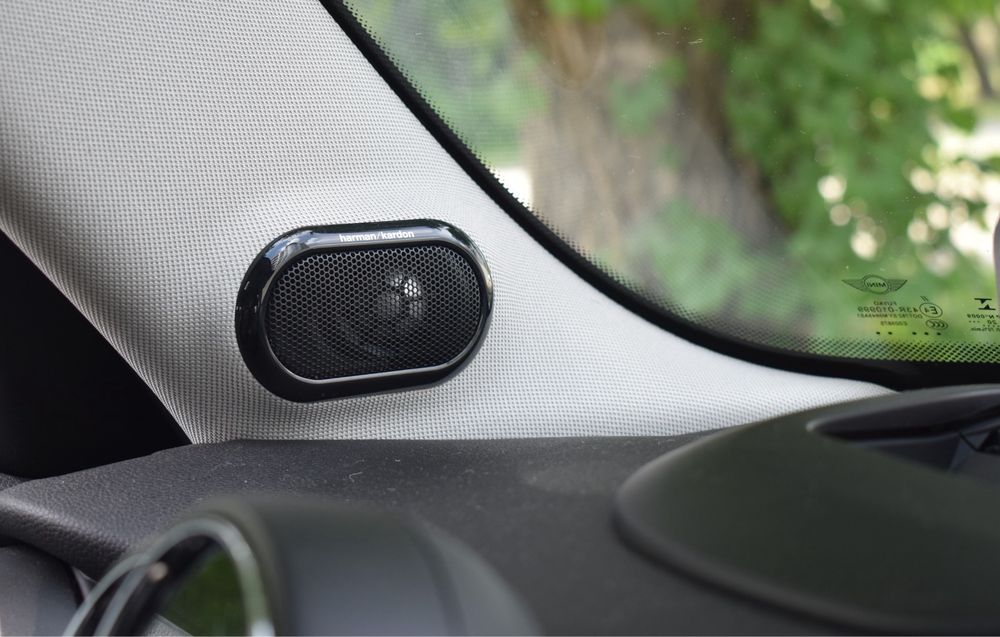 MINI Cooper S F55 2018