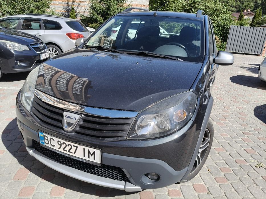 Продам ідеальний Sandero Stepway,1.6 MPI, рідна фарба!