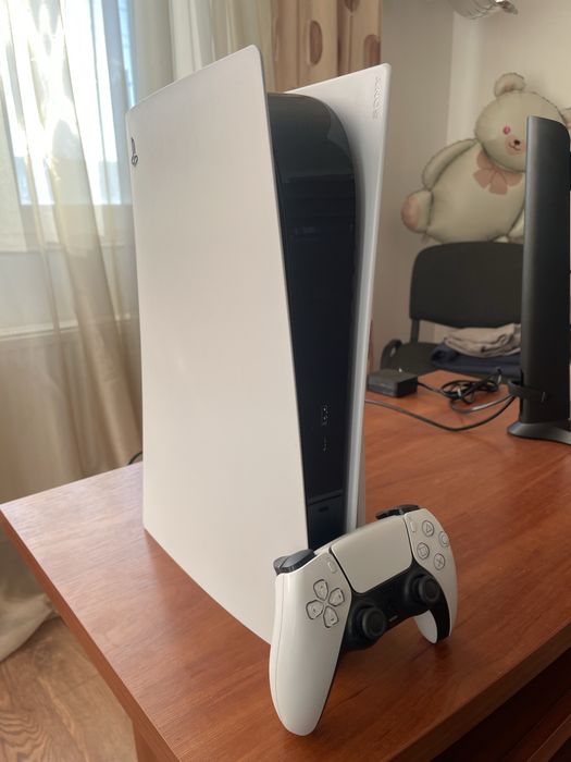 Продам Sony PlayStation 5