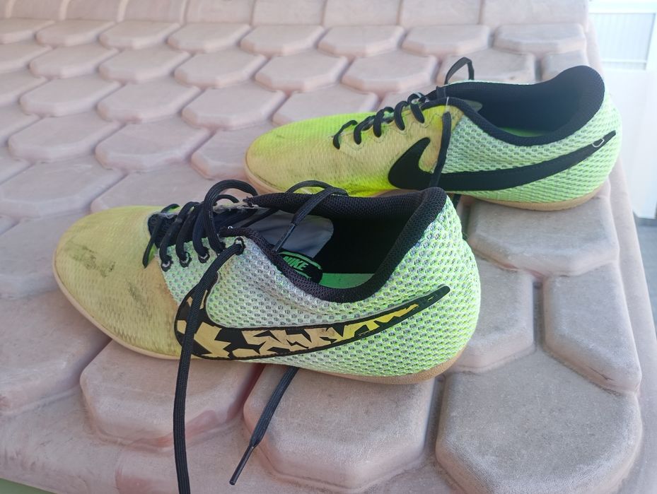Tênis Futsal Nike 43