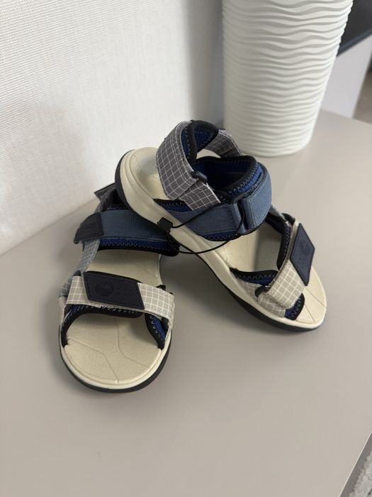 Босонідки фірми Zara,розмір 30 нові