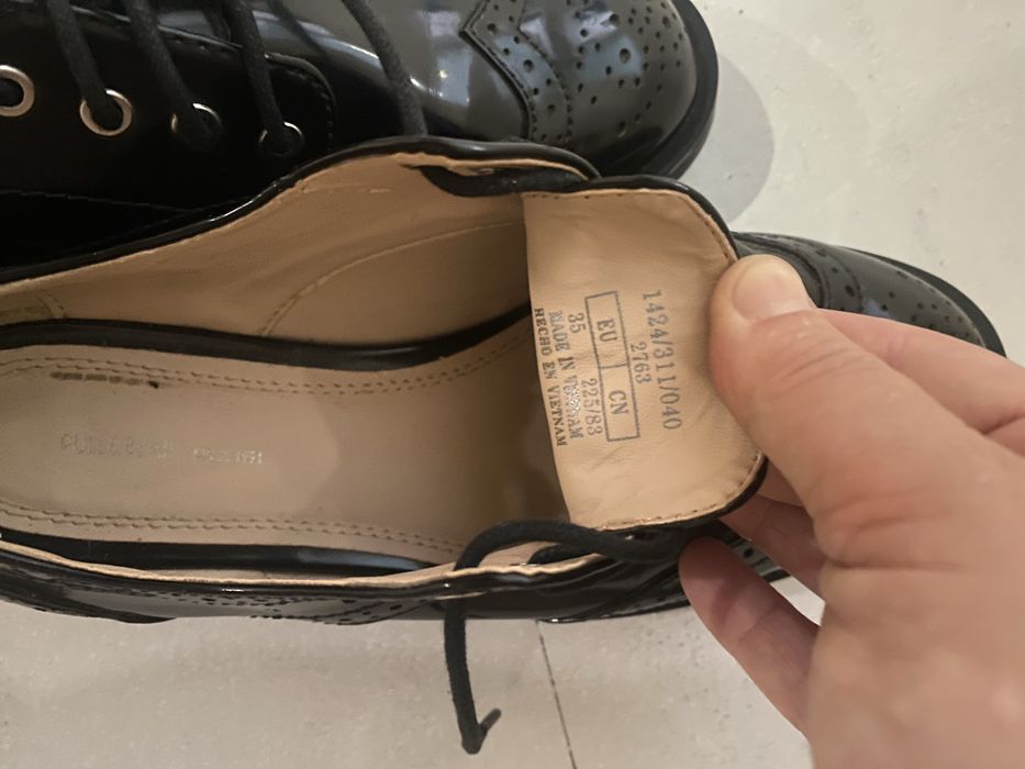 Sapatos pretos verniz