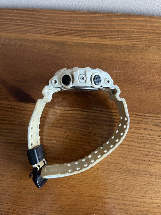 Sprzedam zegarek Casio G-Shock GA-700