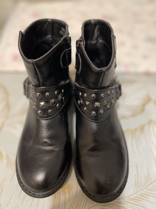 Кросівки кеди ботінки на дівчинку 31-32 р-р