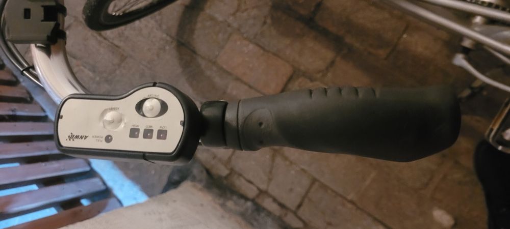 Rower elektryczny, miejski Adventure lithium.